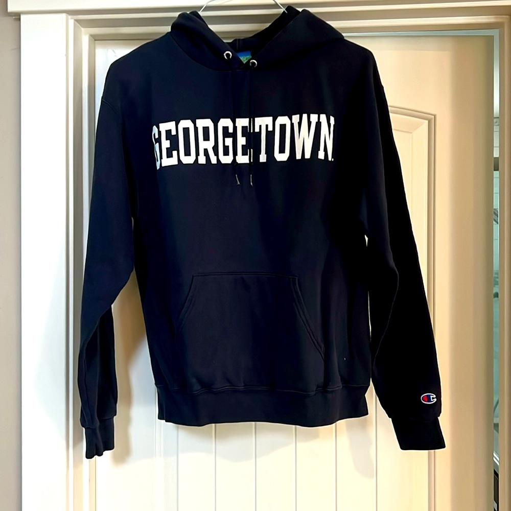 Georgetown sweatshirt size medium